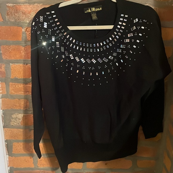 Embellished Sweater - Picture 2 of 6